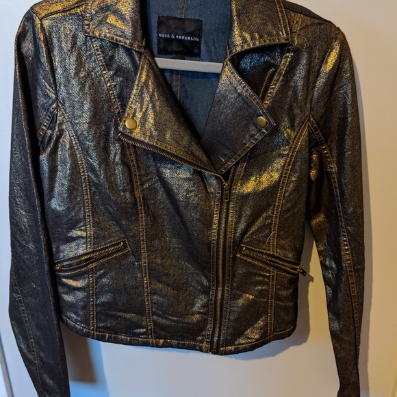 Rock & Republic Jackets & Blazers - Beautiful black and gold jacket